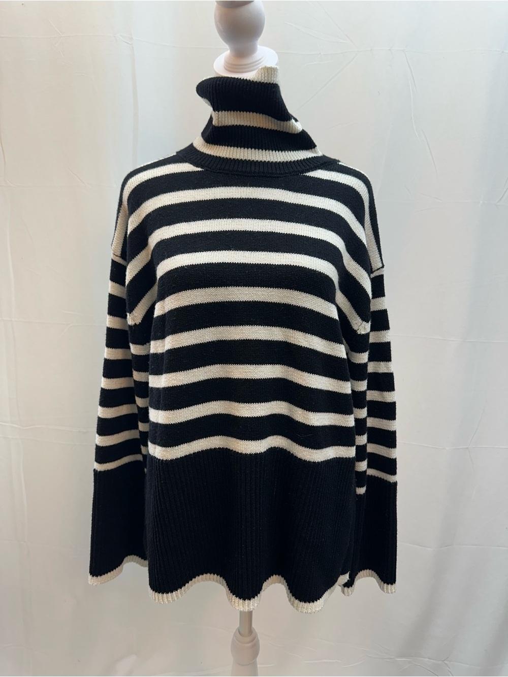 Moon River Black & White Striped Turtleneck Sweater S